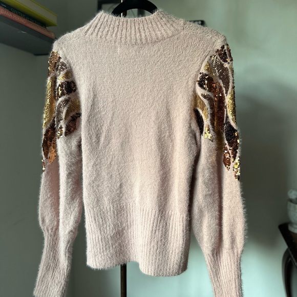 #48 LISTICLE ULTASOFT SEQUINS PLUSH TOP BLUSH PINK SIZE MEDIUM - Picture 7 of 9